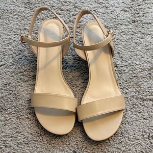 DADAWEN Women's Beige Sandals